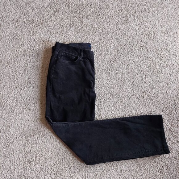 Chaps corduroy jeans size 10P. 98% Cotton, 2% Elastine. - Picture 1 of 3